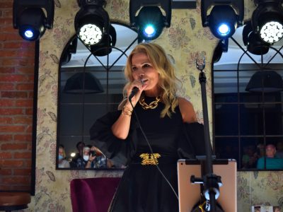 Spotkanie z książką, kuchnią i piosenką - recital Anny Jurksztowicz