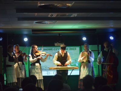 Narodowe Czytanie 2023 oraz koncert Kapeli "Trzy Czwarte" - relacja