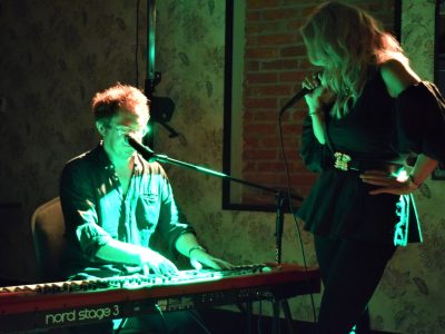 Spotkanie z książką, kuchnią i piosenką - recital Anny Jurksztowicz