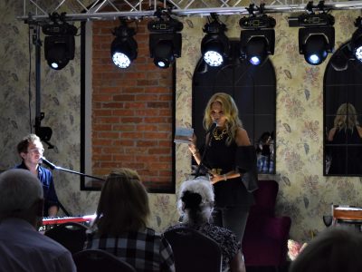 Spotkanie z książką, kuchnią i piosenką - recital Anny Jurksztowicz