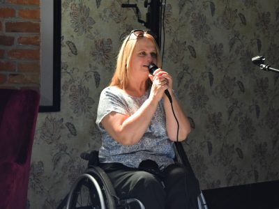 Spotkanie z książką, kuchnią i piosenką - recital Anny Jurksztowicz