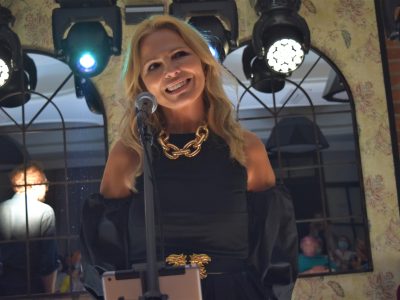 Spotkanie z książką, kuchnią i piosenką - recital Anny Jurksztowicz